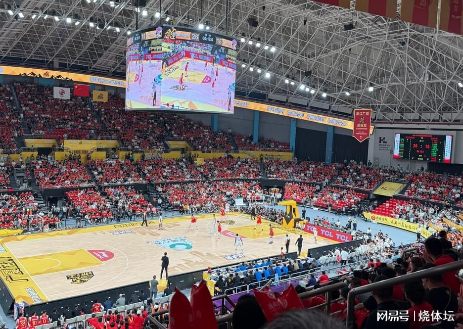 开云体育官方入口-CBA：广厦拒绝被横扫+保留卫冕希望，胡金秋半场狂砍22分